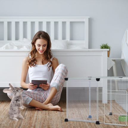 16-piece enclosure for free-roaming animals Transparent