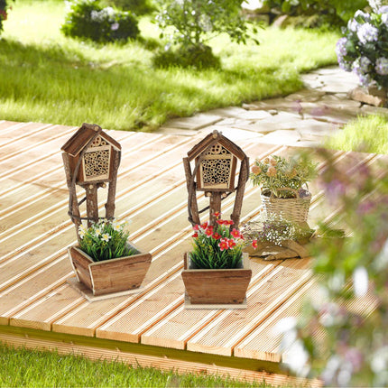 2 beehives with built-in flower box