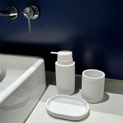 3-Piece Synthetic Resin Bathroom Accessories Set
