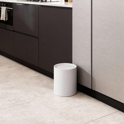 6L Plastic Bathroom Bin with Swing Lid