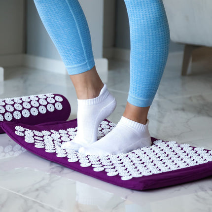 Acupressure mat with pillow