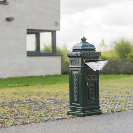 Antique Style Freestanding Mailbox, Cast Aluminium