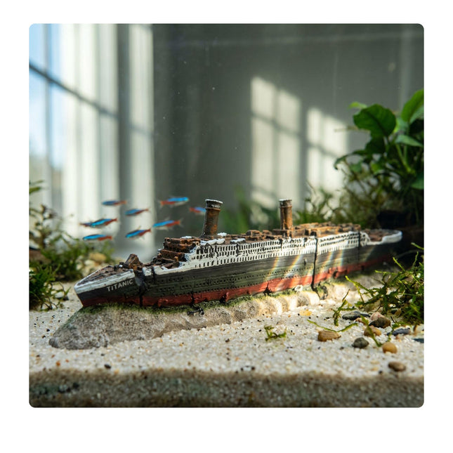 Aquarium Titanic Shipwreck Ornament, Non-Toxic Resin