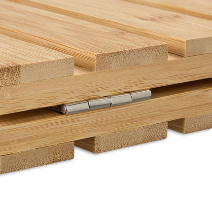 Bath mat in bamboo