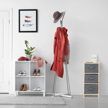Bathroom shelf with 3 baskets