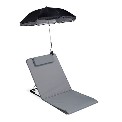 Beach mat with parasol