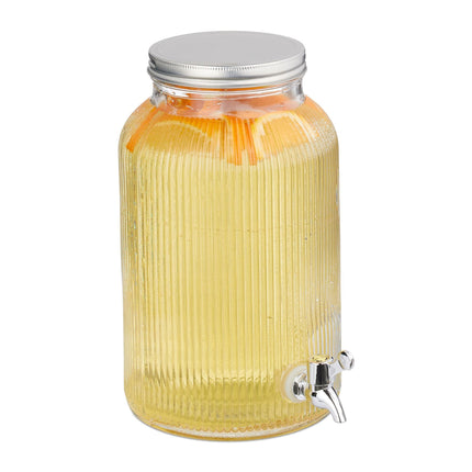 Beverage dispenser in retro design