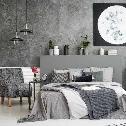Black C-Form Side Table