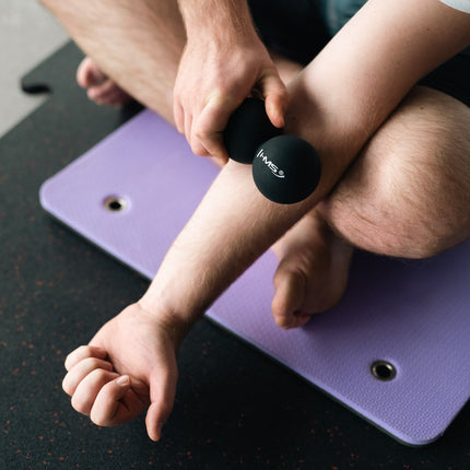Black Double Massage Ball – Relieve Muscle Tension