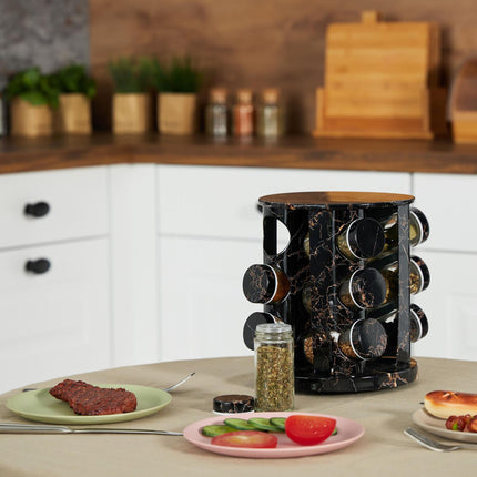 Black spice carousel in marble design