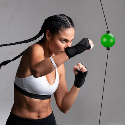 Boxing with reflex balls