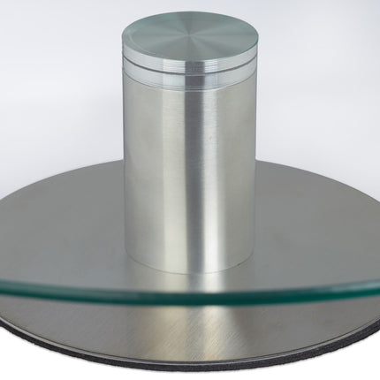 Cake plate with foot