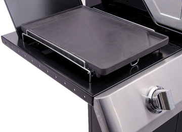Cast iron griddle including stand