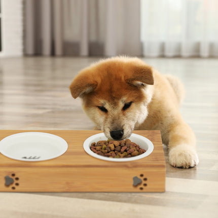 Ceramic bowl stand in bamboo