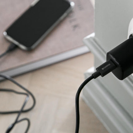 Charger 20W + USB-C to Lightning Cable Black