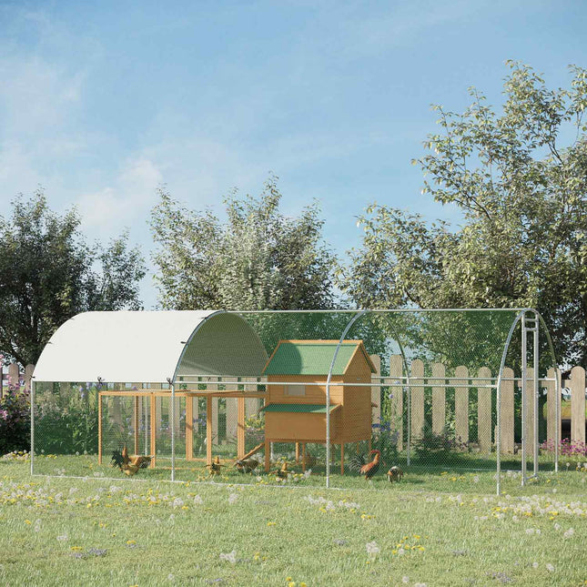 Large outdoor hen house for 12-18 hens with canopy