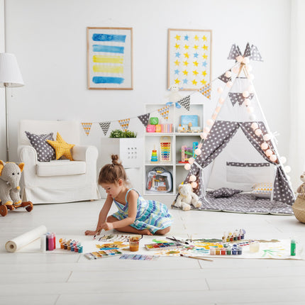 Children's room shelf with 6 compartments