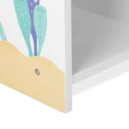Children's shelf for books and toys