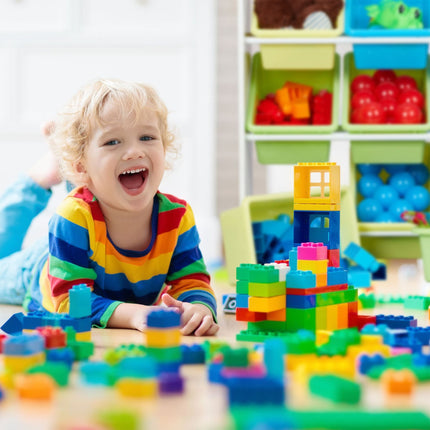 Children's shelf with 9 drawers and motif