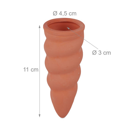 Clay cone for irrigation in a set of 6