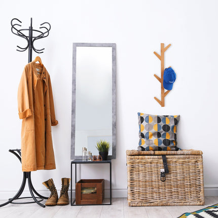 Clothes hanger in bamboo with 6 hooks