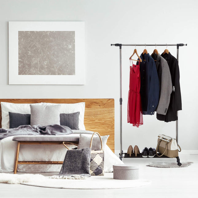Clothes hanger on wheels