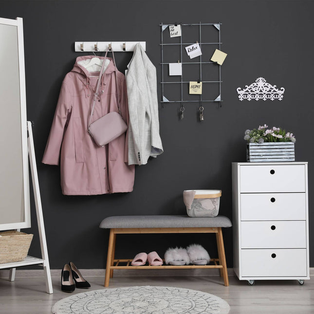 Clothes rail in cast iron