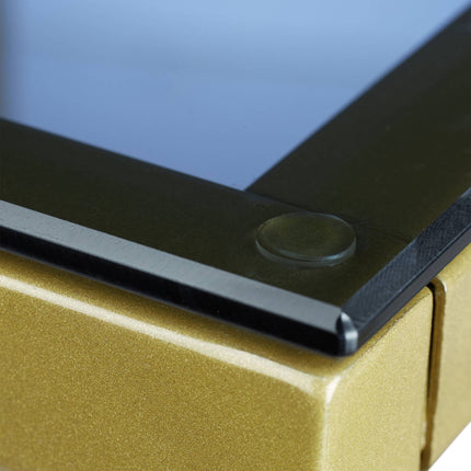 Coffee table in black and gold