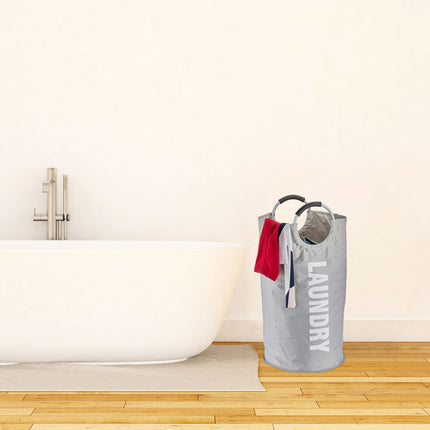 Collapsible laundry basket with handle