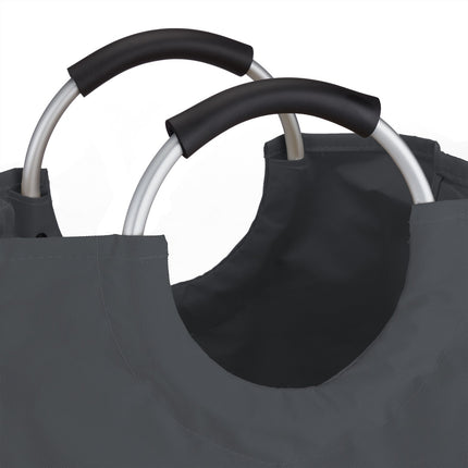 Collapsible laundry basket with handle