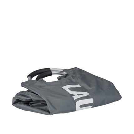 Collapsible laundry basket with handle