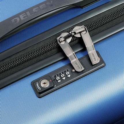 Comete Plus Suitcase 67 Light Blue