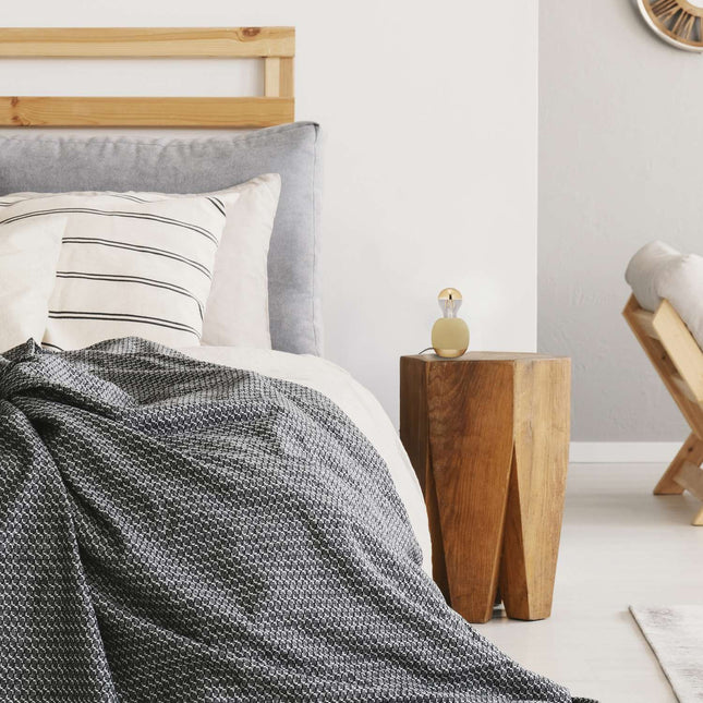 Concrete table lamp