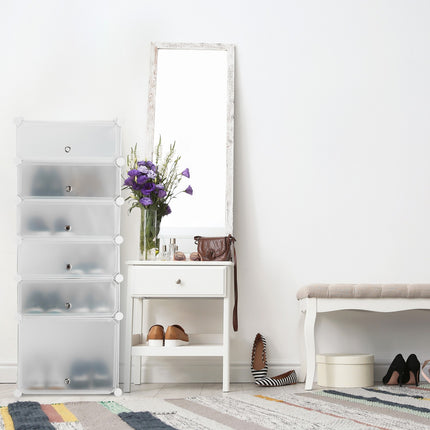 Connections for screwless shelf system