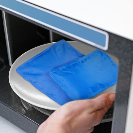Cooling and heating pad with ankle protection