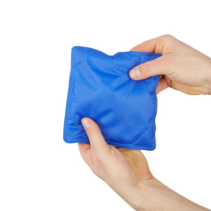 Cooling and heating pad with ankle protection