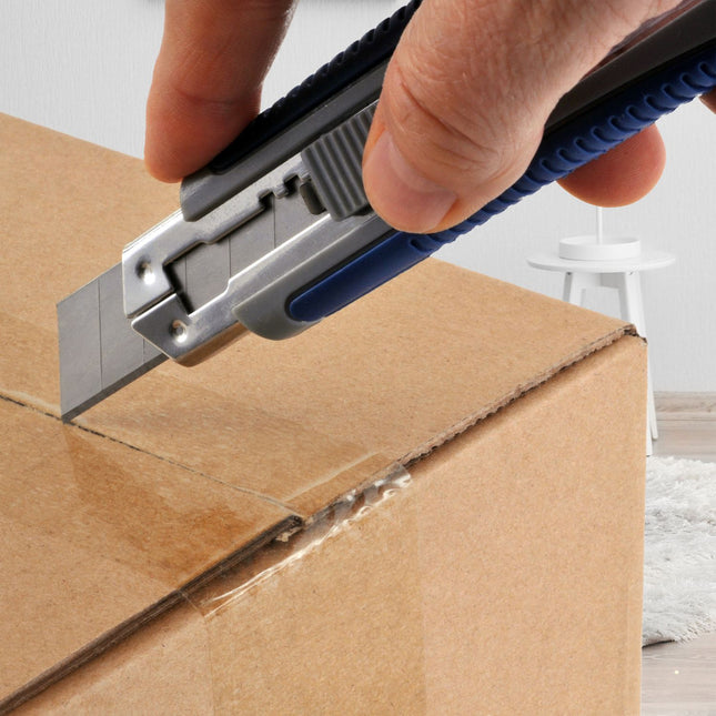 Cutter blade 18 mm in a set