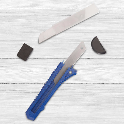 Cutter blade 18 mm in a set of 300