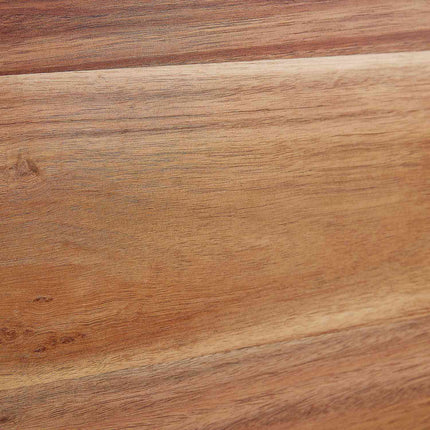 Cutting board in acacia wood