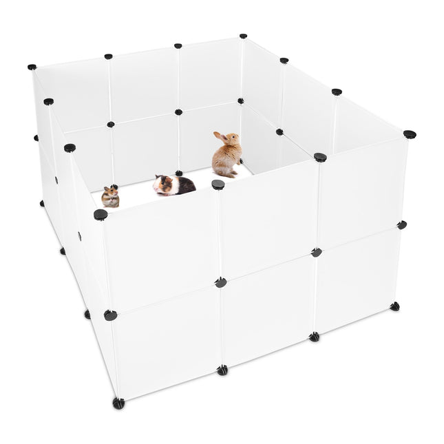 DIY Fence for free-roaming animals Plastic