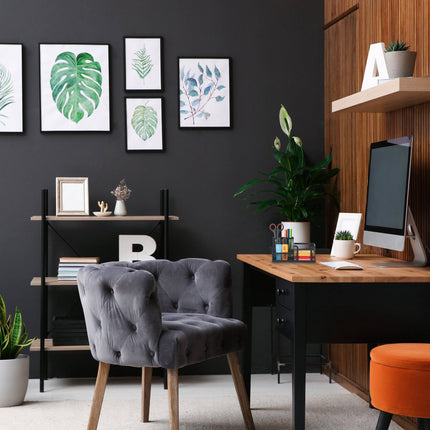 Desk organization with 3 compartments