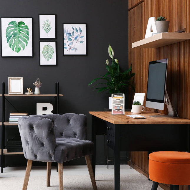Desk organization with 4 compartments