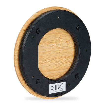 Digital kitchen scale in bamboo