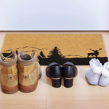 Doormat coconut fiber with deer motif