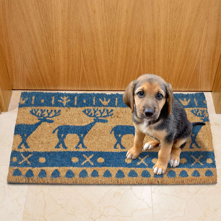 Doormat coconut fiber with reindeer