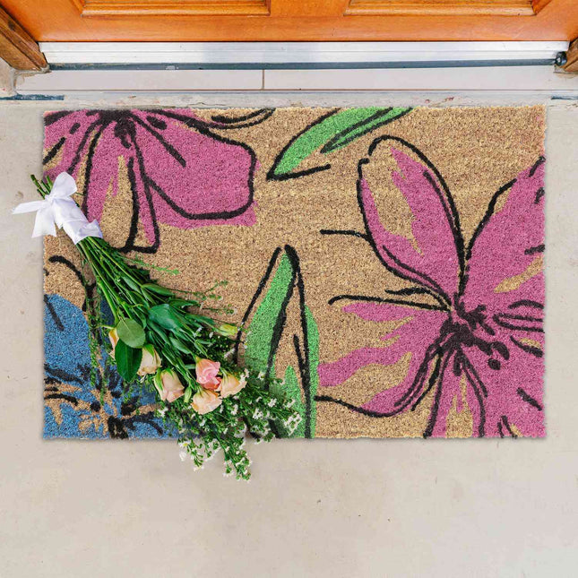 Door mat in coconut with floral motifs