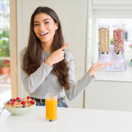 Double cereal dispenser