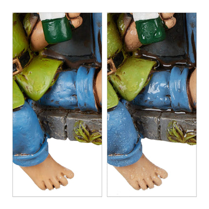 Drinking dwarf in the window