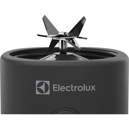 Electrolux Portable Blender 0.7 L, USB-C Rechargeable, Charcoal Grey, 6 Blades