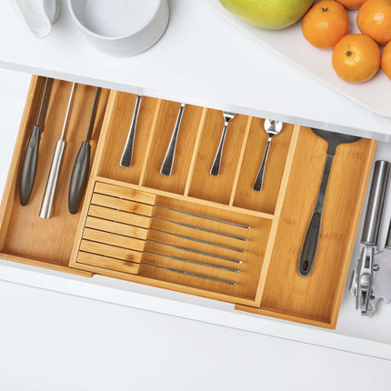 Extendable bamboo cutlery tray